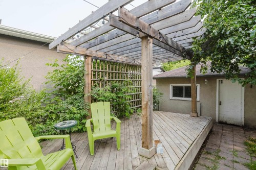 10623 76 Avenue Nw, Edmonton, AB - Outdoor