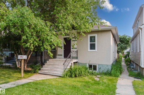 10623 76 Avenue Nw, Edmonton, AB - Outdoor