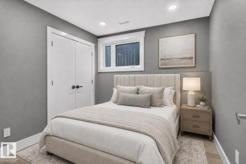 3911 67 Street Nw, Edmonton, AB - Indoor Photo Showing Bedroom