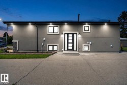 3911 67 Street NW  Edmonton, AB T6K 2N7