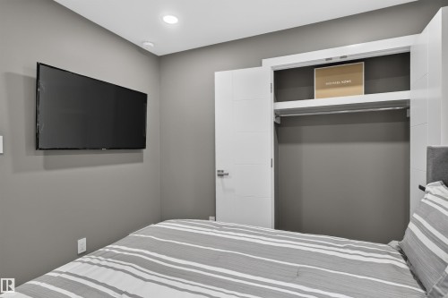 3911 67 Street Nw, Edmonton, AB - Indoor Photo Showing Bedroom
