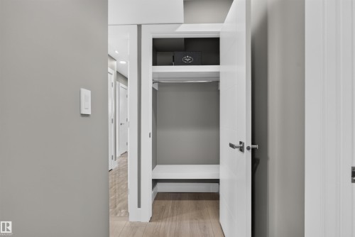3911 67 Street Nw, Edmonton, AB - Indoor Photo Showing Other Room