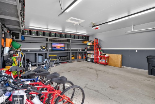 3911 67 Street Nw, Edmonton, AB - Indoor Photo Showing Garage