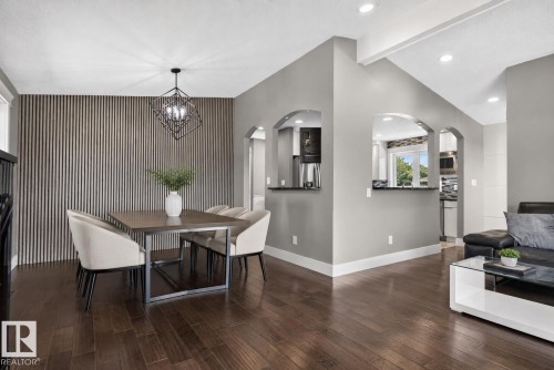 3911 67 Street Nw, Edmonton, AB - Indoor