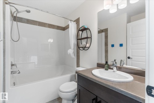 148 Brickyard Place, Stony Plain, AB - Indoor Photo Showing Bathroom