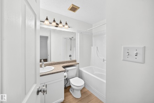 369 Brintnell Boulevard Nw, Edmonton, AB - Indoor Photo Showing Bathroom