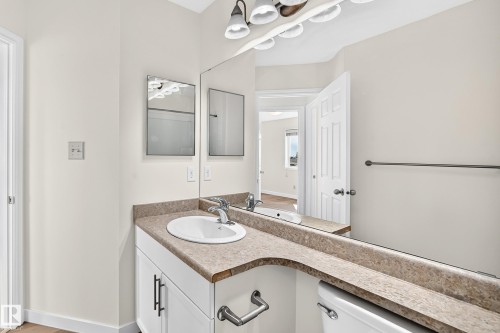 369 Brintnell Boulevard Nw, Edmonton, AB - Indoor Photo Showing Bathroom