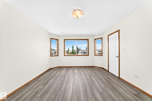 686 Kananaskis Drive, Devon, AB - Indoor Photo Showing Other Room