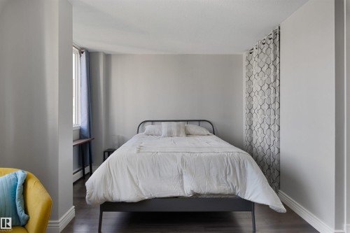 #705 9816 112 St Nw, Edmonton, AB - Indoor Photo Showing Bedroom