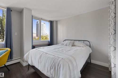 #705 9816 112 St Nw, Edmonton, AB - Indoor Photo Showing Bedroom