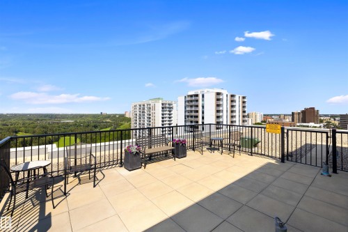 #705 9816 112 St Nw, Edmonton, AB - Outdoor