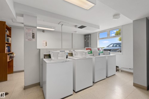 #705 9816 112 St Nw, Edmonton, AB - Indoor Photo Showing Laundry Room