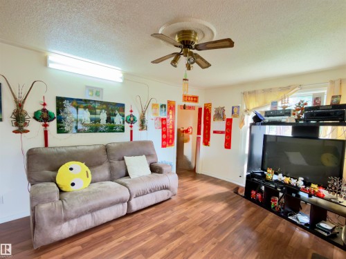 12914 68 Street Nw, Edmonton, AB - Indoor