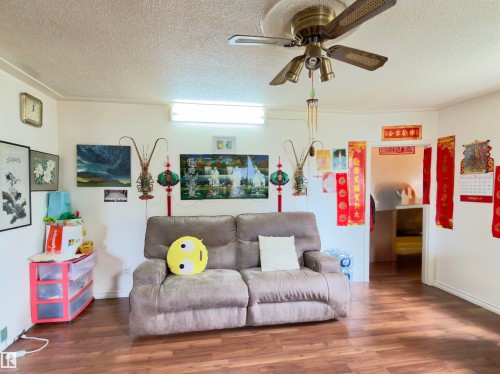 12914 68 Street Nw, Edmonton, AB - Indoor