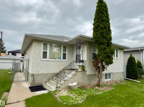 12914 68 Street Nw, Edmonton, AB - Outdoor