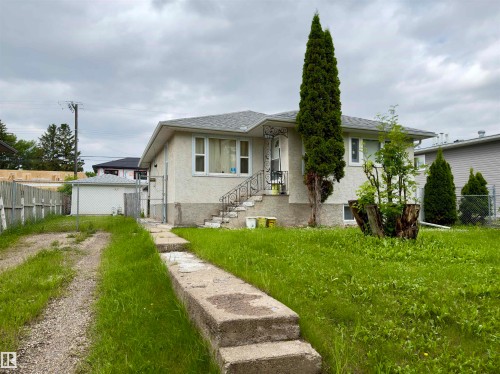 12914 68 Street Nw, Edmonton, AB - Outdoor