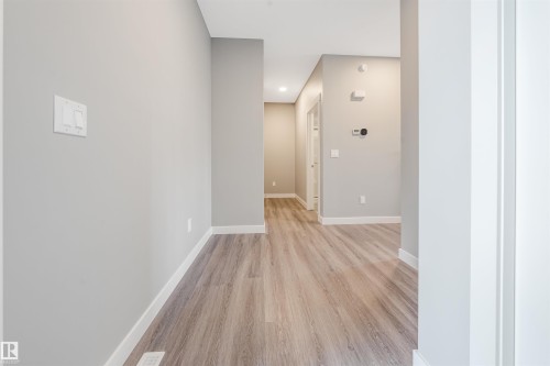 7122 52 Ave Beaumont, Beaumont, AB - Indoor Photo Showing Other Room