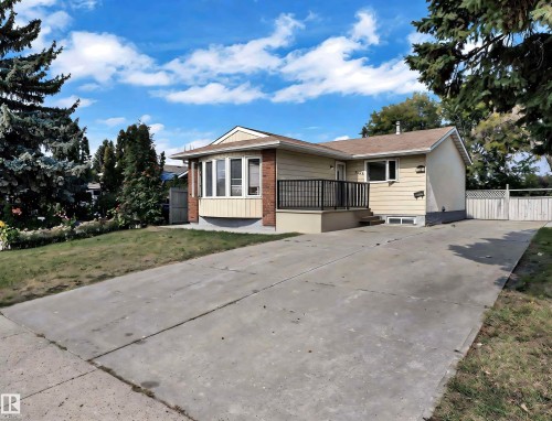 3520 19 Avenue Nw, Edmonton, AB - Outdoor