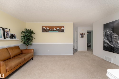 2216 134 Avenue Nw, Edmonton, AB - Indoor