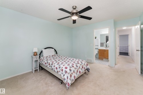 2216 134 Avenue Nw, Edmonton, AB - Indoor Photo Showing Bedroom
