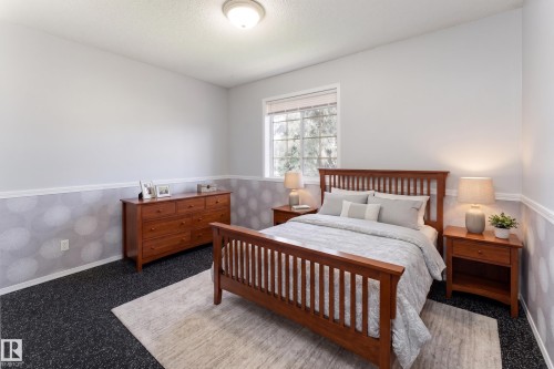 2216 134 Avenue Nw, Edmonton, AB - Indoor Photo Showing Bedroom