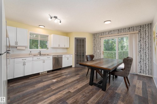 2216 134 Avenue Nw, Edmonton, AB - Indoor
