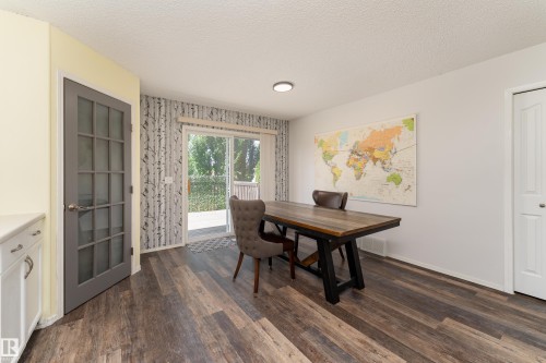 2216 134 Avenue Nw, Edmonton, AB - Indoor Photo Showing Dining Room