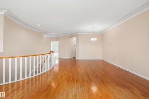 434 Tory Point(E) Nw, Edmonton, AB - Indoor Photo Showing Other Room