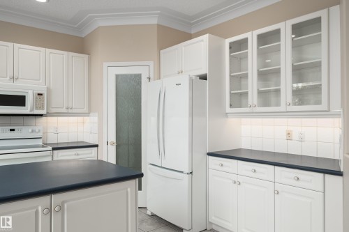 434 Tory Point(E) Nw, Edmonton, AB - Indoor Photo Showing Kitchen
