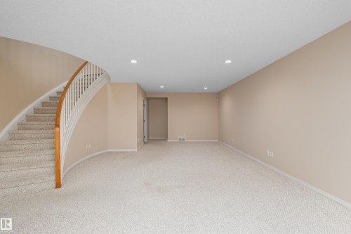 434 Tory Point(E) Nw, Edmonton, AB - Indoor Photo Showing Other Room