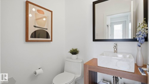 10964 123 Street Nw, Edmonton, AB - Indoor Photo Showing Bathroom