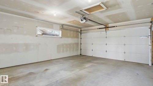 10964 123 Street Nw, Edmonton, AB - Indoor Photo Showing Garage