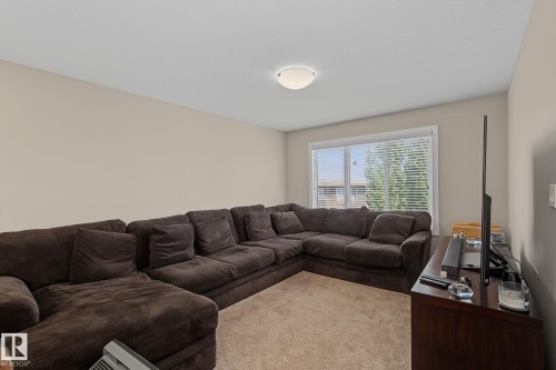 8005 223 Street Nw, Edmonton, AB - Indoor Photo Showing Living Room
