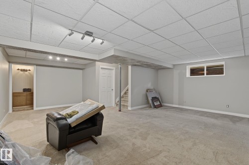 8005 223 Street Nw, Edmonton, AB - Indoor