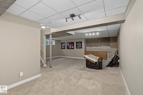 8005 223 Street Nw, Edmonton, AB - Indoor