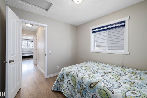 3019 33 Avenue Nw, Edmonton, AB - Indoor Photo Showing Bedroom