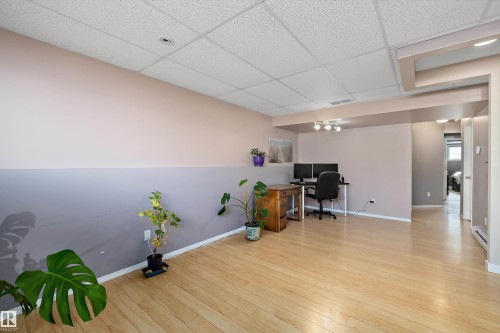 3019 33 Avenue Nw, Edmonton, AB - Indoor Photo Showing Other Room