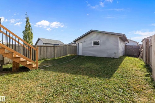 3019 33 Avenue Nw, Edmonton, AB - Outdoor