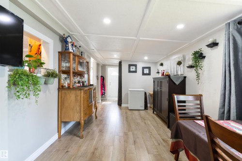 15 Post Road, Edmonton, AB - Indoor