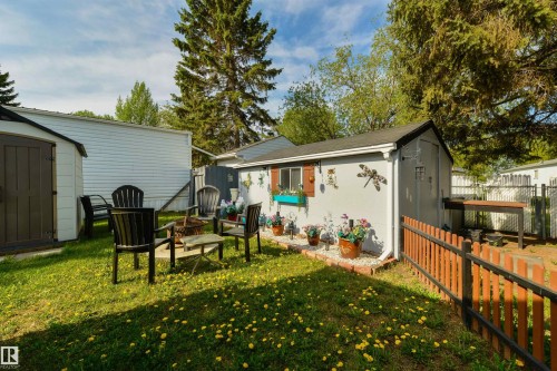 15 Post Road, Edmonton, AB - Outdoor