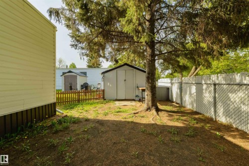 15 Post Road, Edmonton, AB - Outdoor