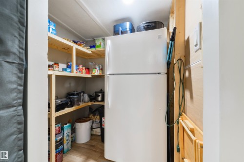 15 Post Road, Edmonton, AB - Indoor