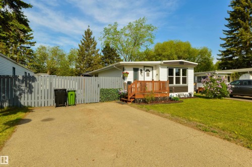 15 Post Road, Edmonton, AB - Outdoor
