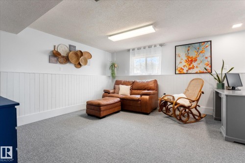 76 Chungo Crescent, Devon, AB - Indoor