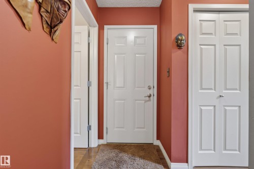 #2 20 Norman Ct, St. Albert, AB - Indoor Photo Showing Other Room