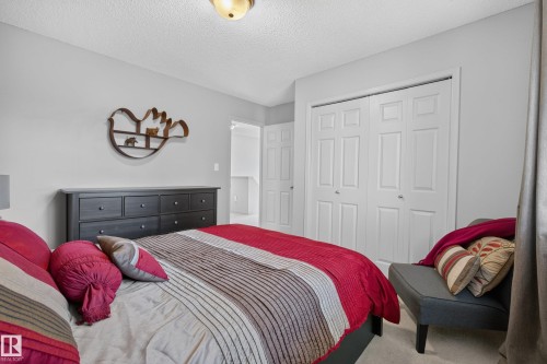 #2 20 Norman Ct, St. Albert, AB - Indoor Photo Showing Bedroom