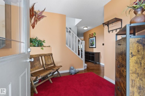 #2 20 Norman Ct, St. Albert, AB - Indoor Photo Showing Other Room