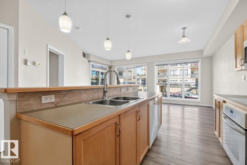 Kitchen - #100 4835 104A St Nw, Edmonton, AB 