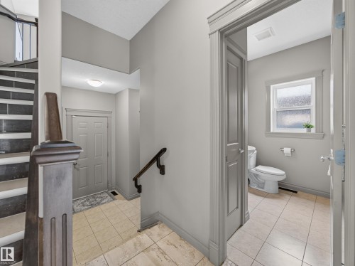 6502 37 Avenue, Beaumont, AB - Indoor Photo Showing Bathroom