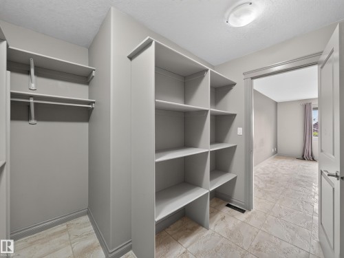 6502 37 Avenue, Beaumont, AB - Indoor With Storage